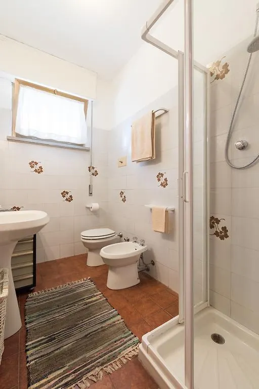 Comfort Beach House Apartment Marina di Massa