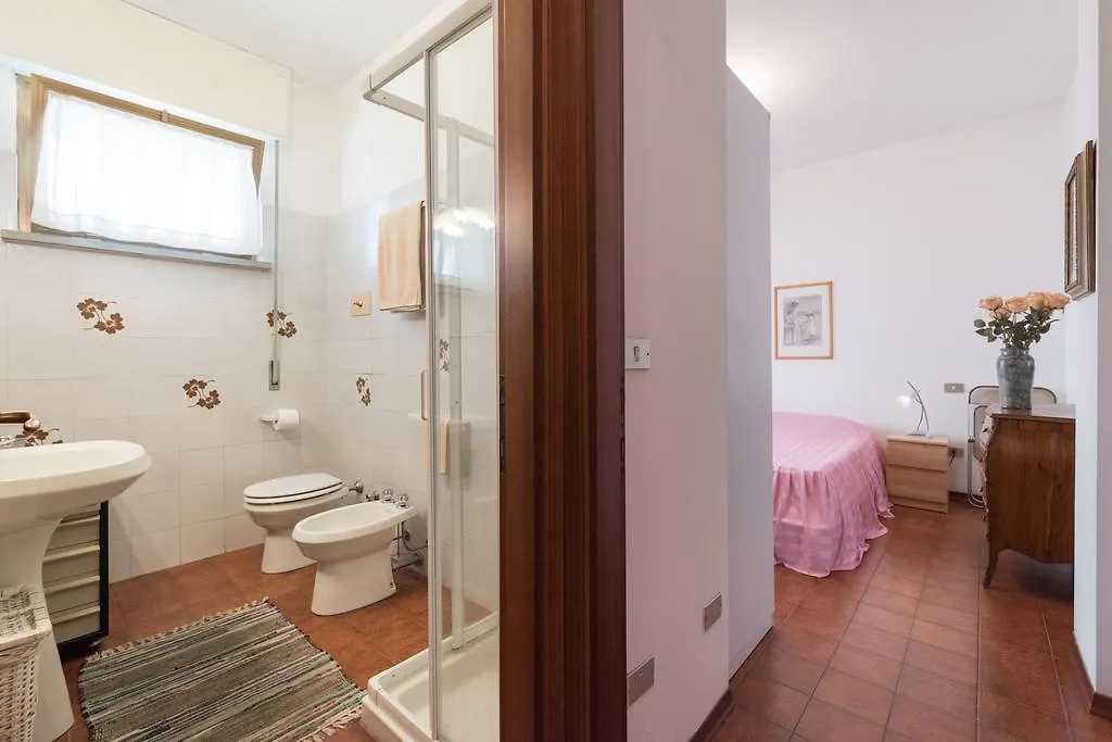 Comfort Beach House Apartment Marina di Massa 0*,